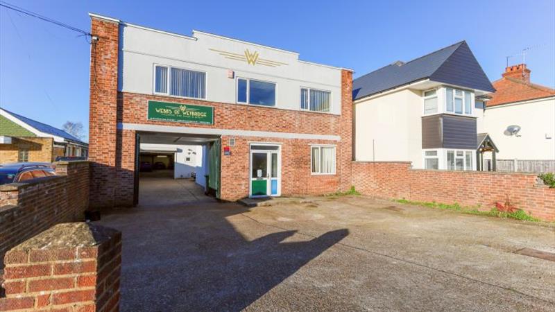 Mixed Use Commercial Premises For Sale in New Haw