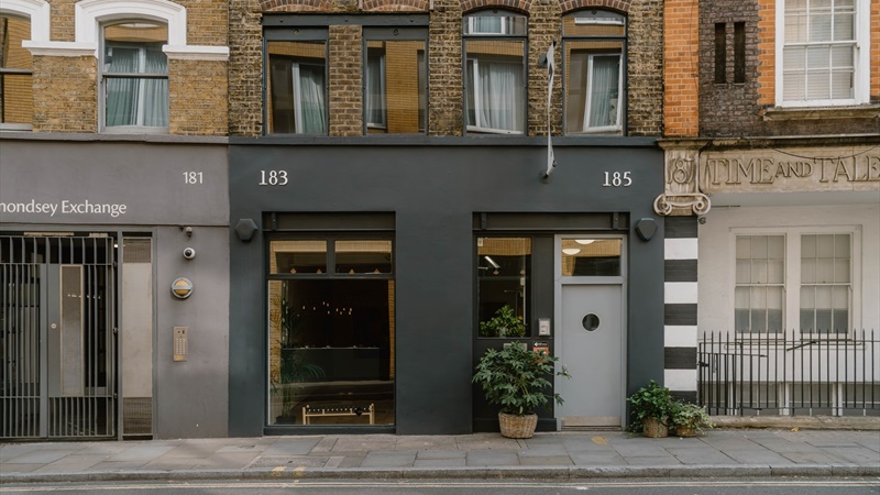 Retail Accommodation To Let in Bermondsey