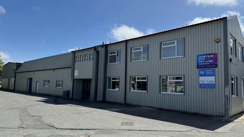 Light Industrial / Warehouse & Yard To Let in Worthing