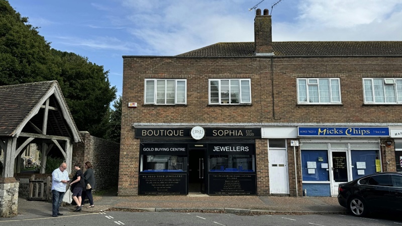 Class E / Retail Unit in Rustington To Let