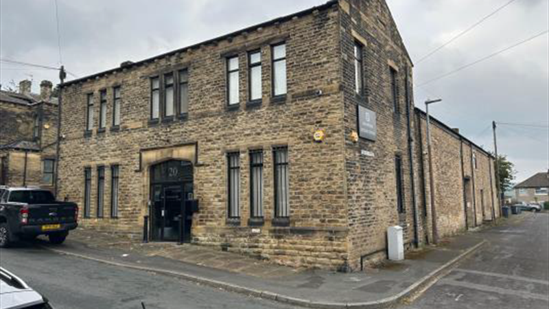 Warehouse, Showroom & Office To Let/May Sell in Cleckheaton