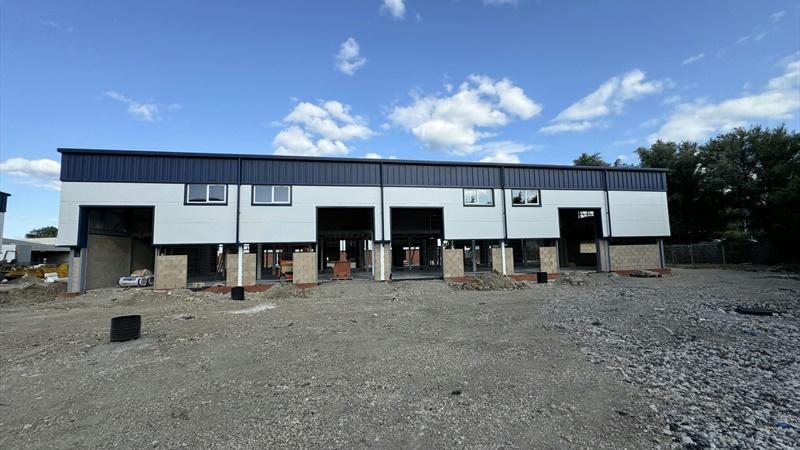 B8 Commercial / Industrial / Warehouse F Units To Let/For Sale in Worthing