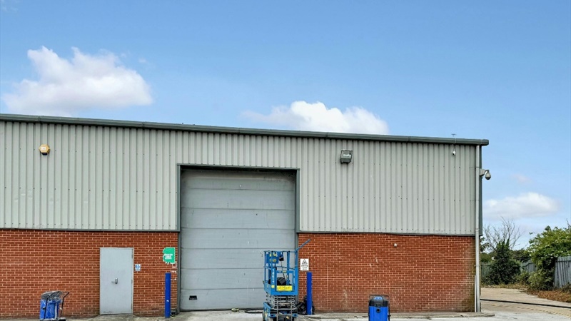 Warehouse / Industrial Unit in Littlehampton To Let