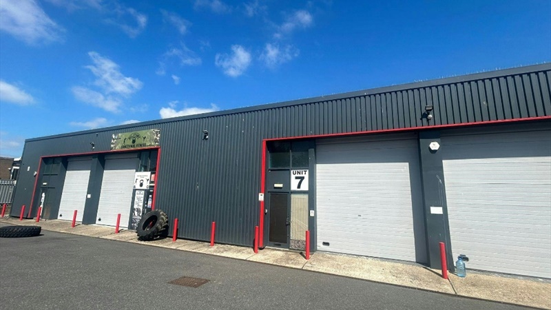 Warehouse / Industrial Premises in Bognor To Let