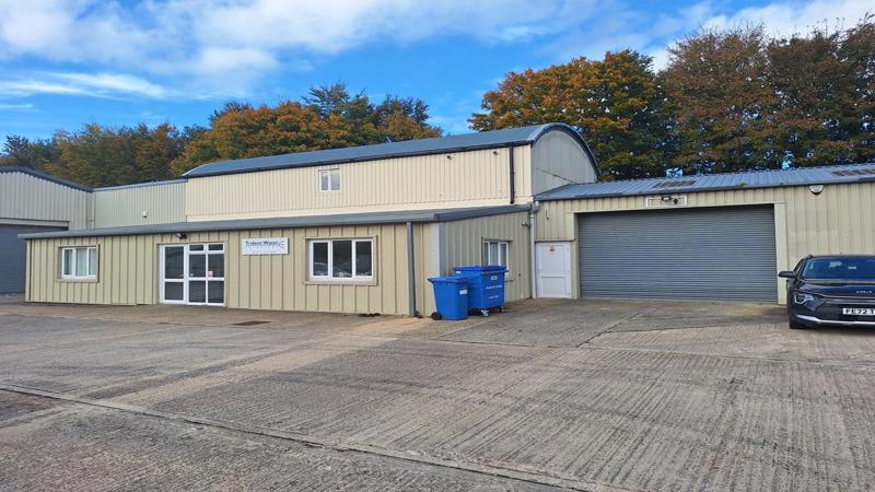 Class E Warehouse With Offices To Let