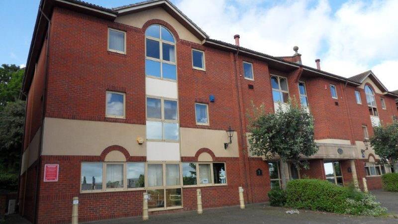 office to let Exeter