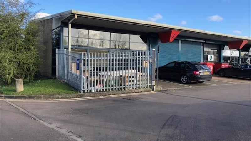 Industrial Unit in North Mimms For Sale - External Image