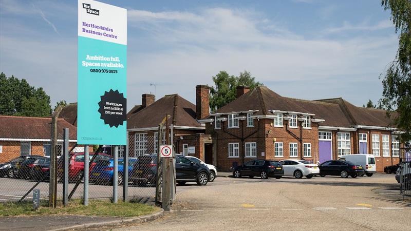 Offices / Business Workspace To Let in London Colney
