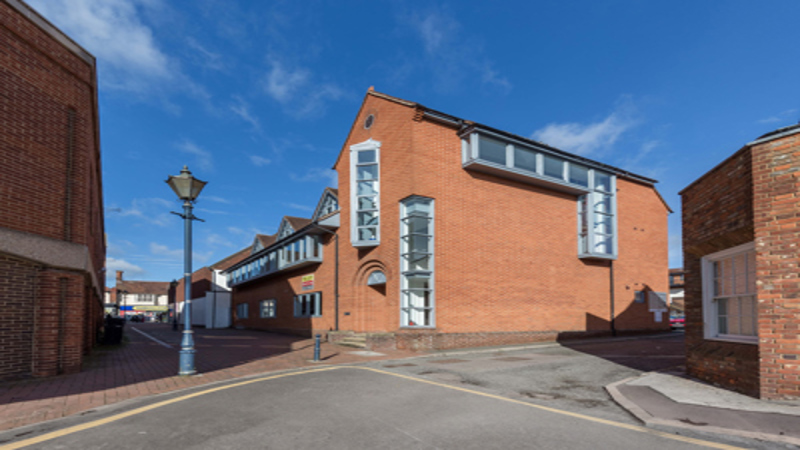 office building to let Hitchin