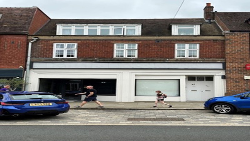 Retail / Residential Unit For Sale / To Let 