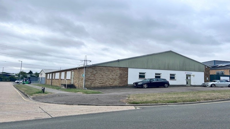 warehouse to let Radwell