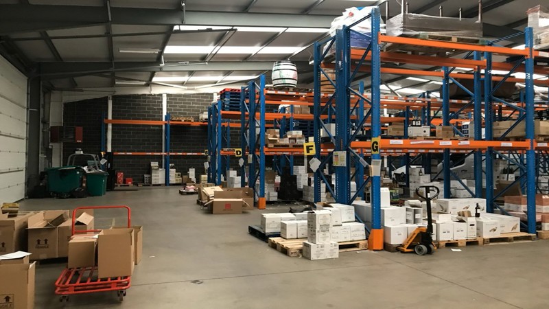 Distribution / Warehouse Unit To Let