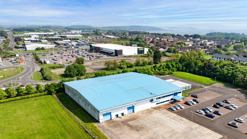 Prominent Warehouse To Let