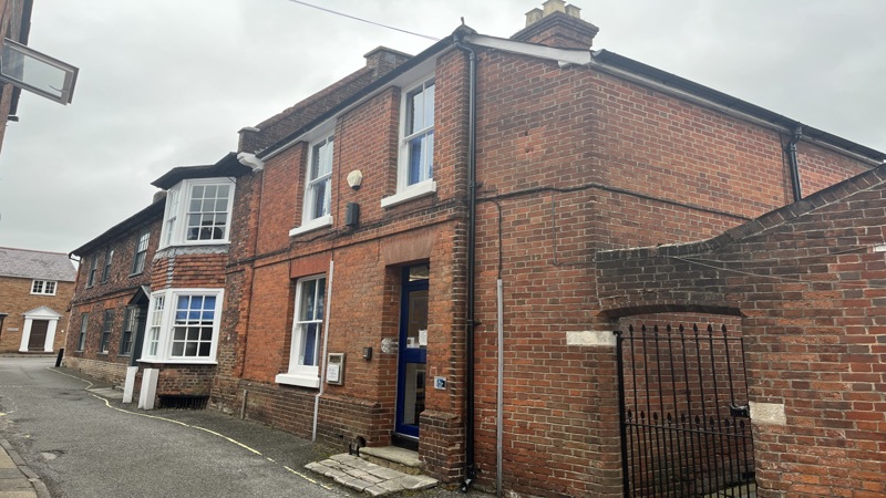 office to let Romsey