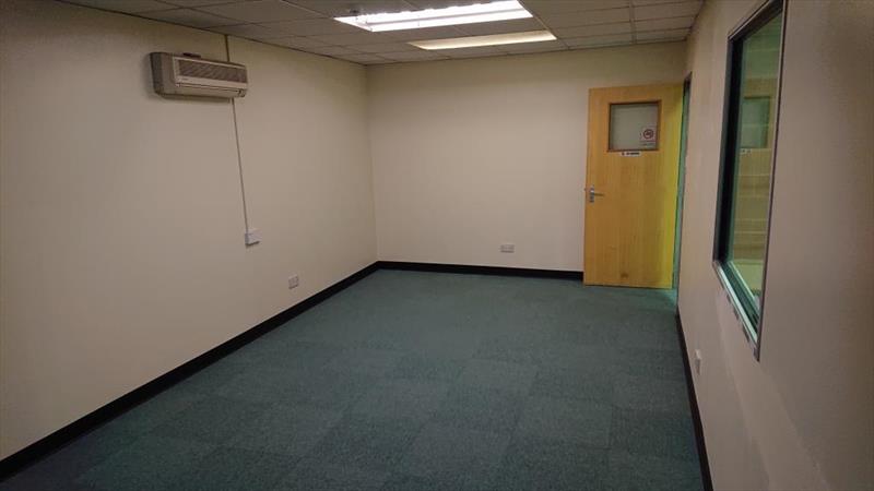 Unit 9 Sun Valley Business Park first floor office low res.jpg