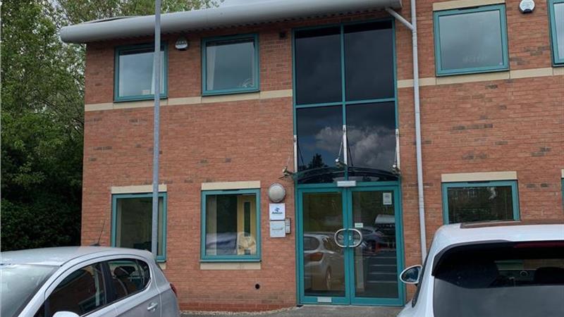 Office To Let in Warwick