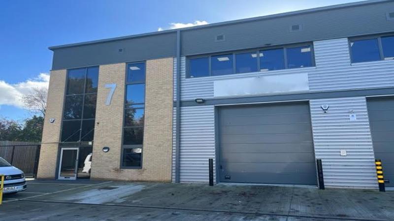 warehouse to let High Wycombe