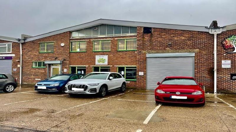 warehouse to let Bourne End