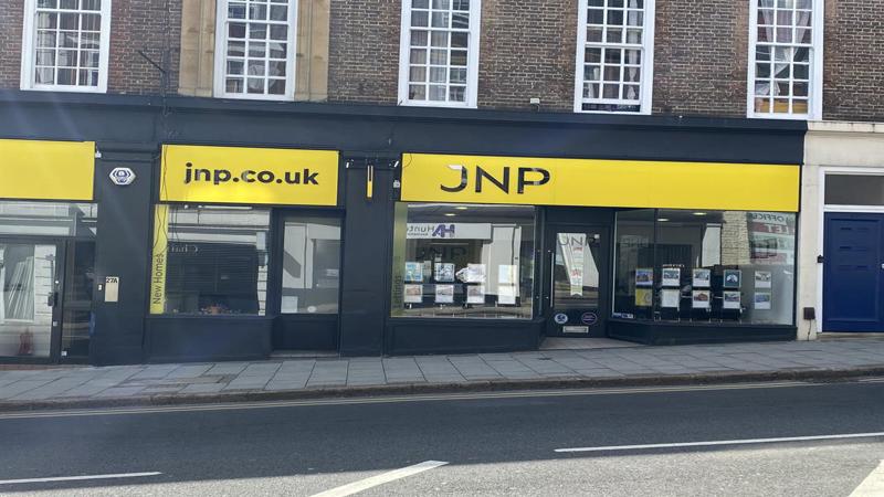 shop to let High Wycombe