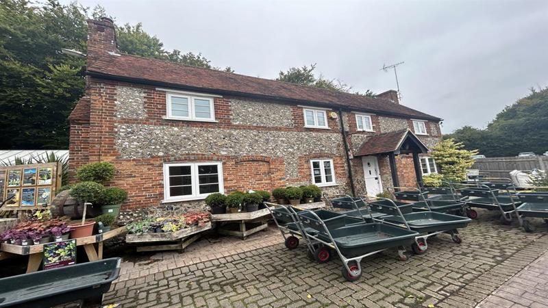 property to let Marlow