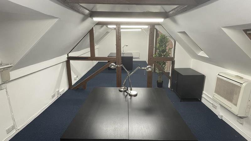 office to let Marlow