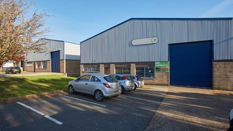 Unit 8 Bicester Road Industrial Estate, Faraday Ro, Aylesbury, HP19 8RY ...