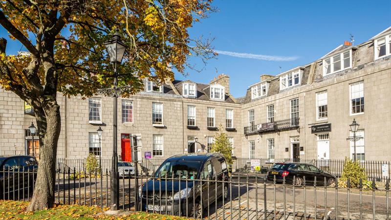 City Centre Office Premises To Let/May Sell