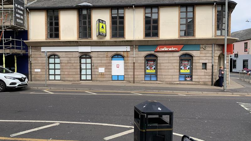 Retail / Office To Let 