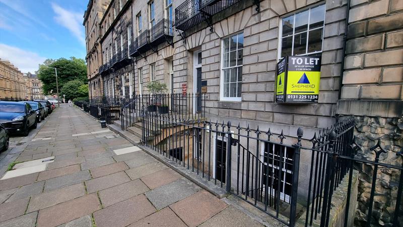 Townhouse Office Premises To Let