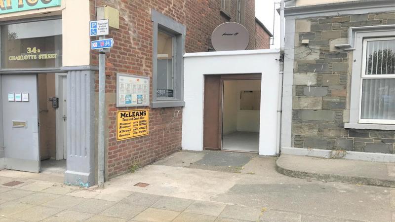 Office / Retail Unit To Let /  For Sale 