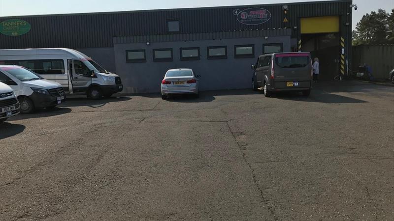 warehouse to let Cumnock