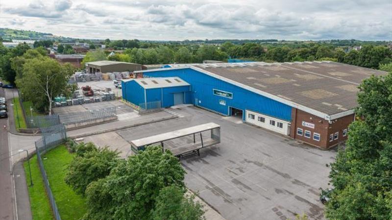 Warehouse With Ample Parking