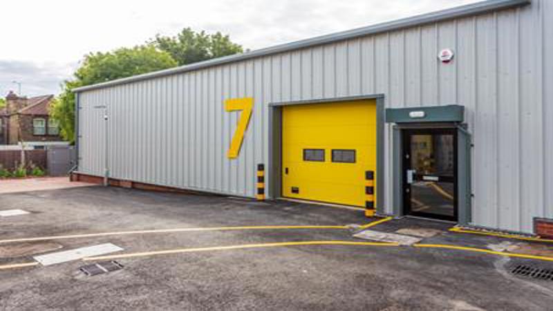 warehouse to let London