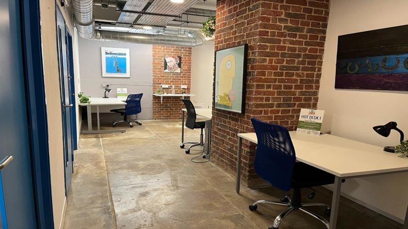 Coworking/shared office