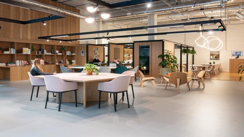 Coworking/shared office