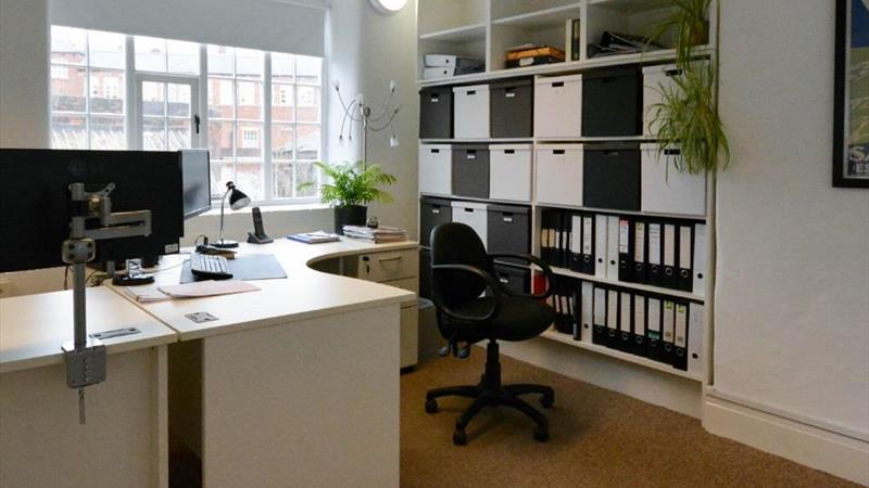 Private office (different sizes available)