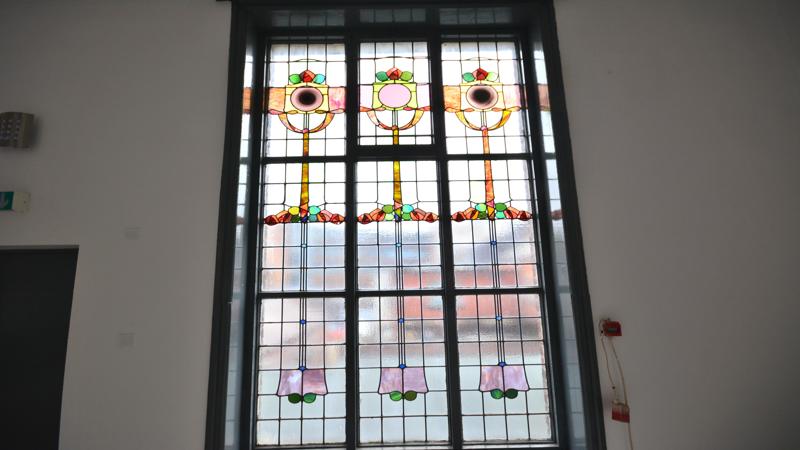 Feature Window