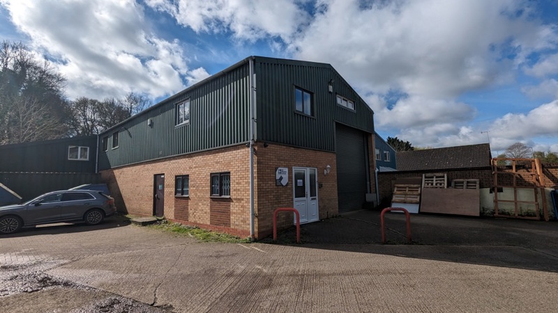 warehouse to let Warwick
