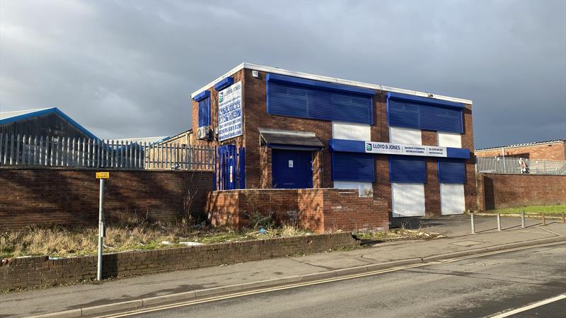 Industrial Unit For Sale in Coventry