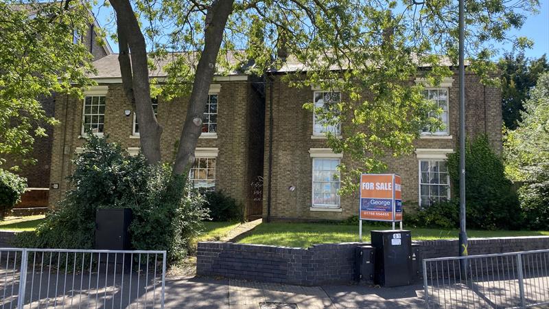 Office Space in Rugby For Sale