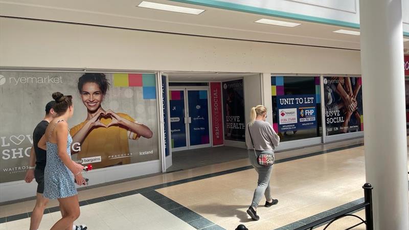 High Footfall Shop To Let