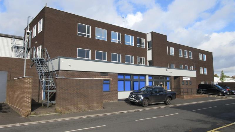 Office To Let in Kingswinsford